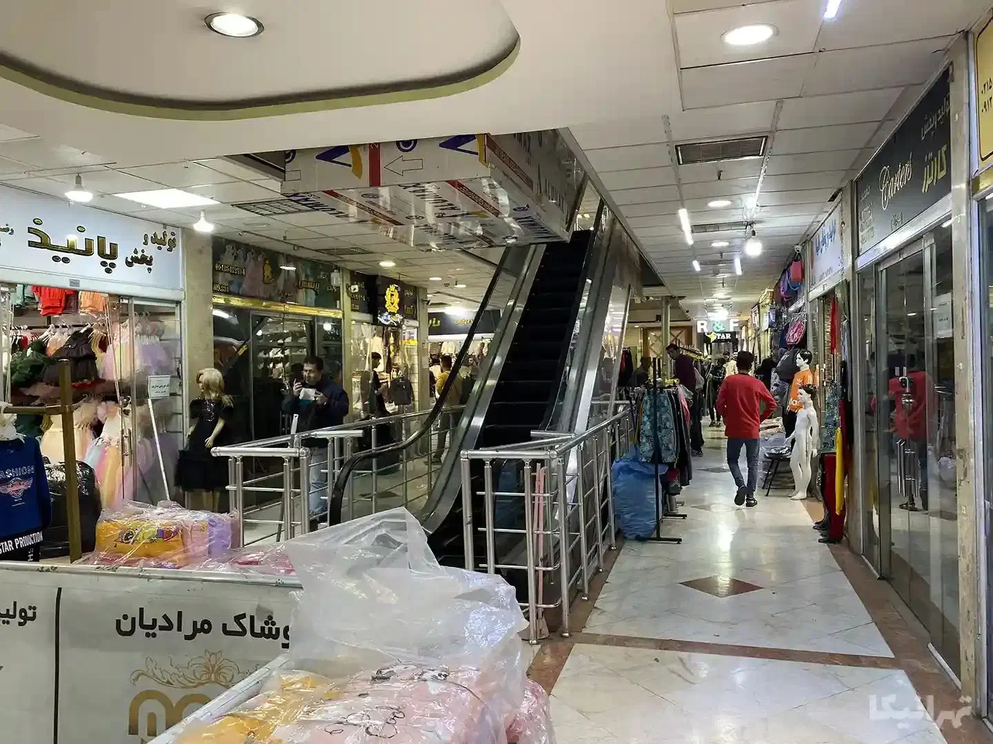 مغازه بازار بزرگ تهران پاساژ المهدی بورس بچگانه|اجارهٔ مغازه و غرفه|تهران, بازار|دیوار