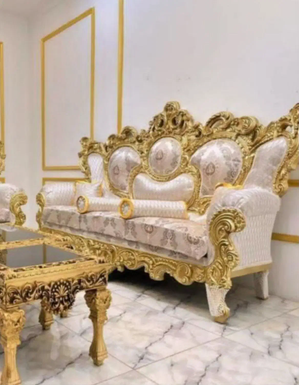 مبل سلطنتی/ست کامل/درجه کیفیA+/ارسال رایگان|مبلمان خانگی و میز عسلی|خمینی‌شهر, |دیوار