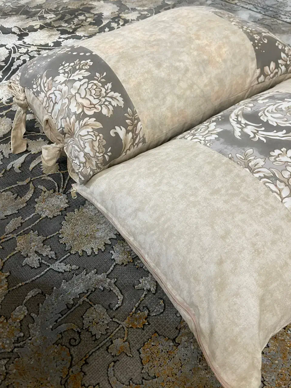 روبالشتی|رختخواب، بالش، پتو|شاهین‌شهر, فردوسی|دیوار