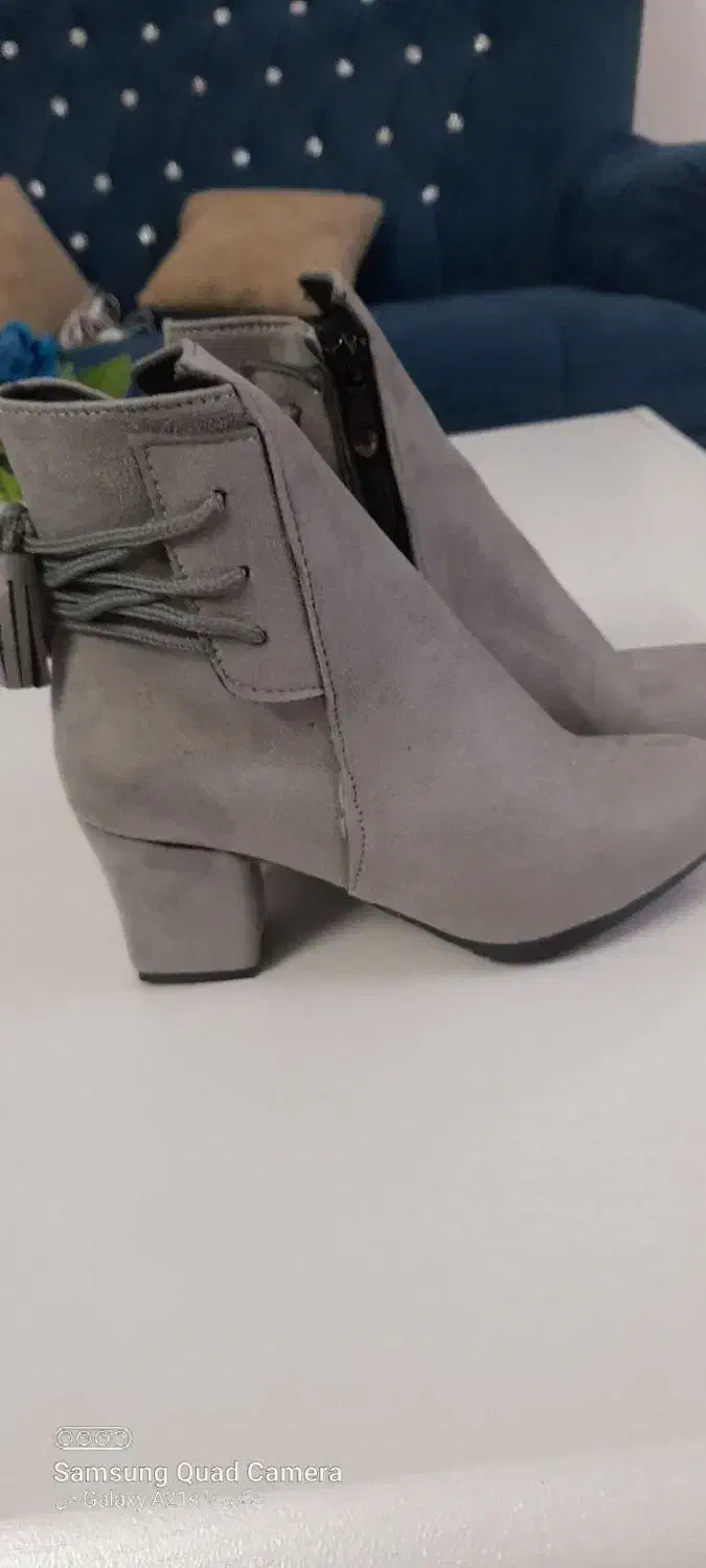 کفش زنانه|کیف، کفش، کمربند|اسفراین, |دیوار