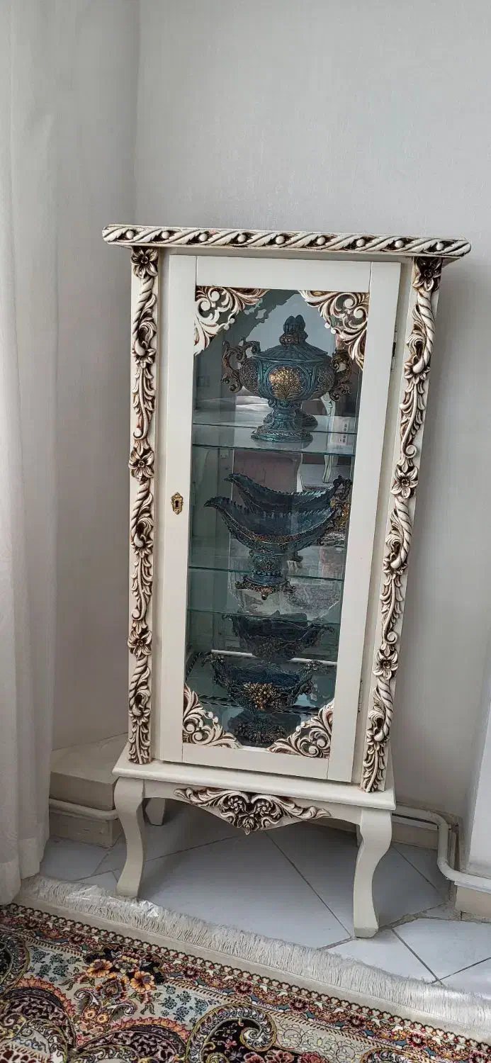 بوفه ویترین|بوفه، ویترین، کنسول|اندیشه, اندیشه فاز ۱|دیوار