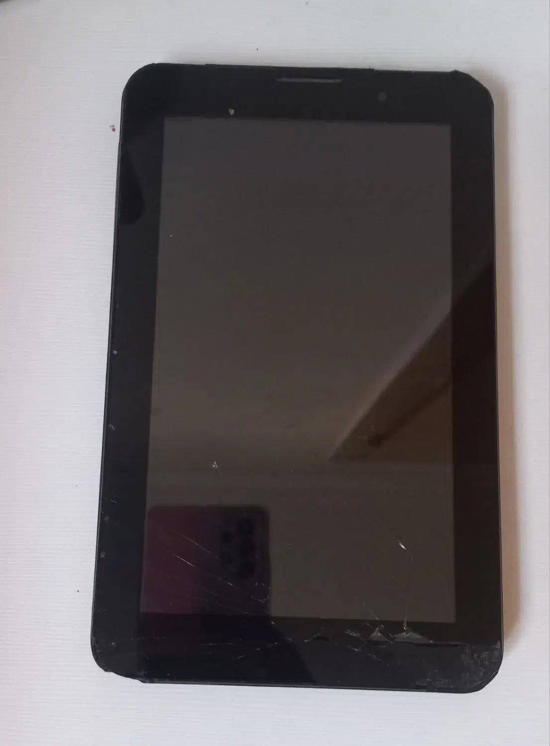 تبلت لنوو|تبلت|اصفهان, خواجه عمید|دیوار