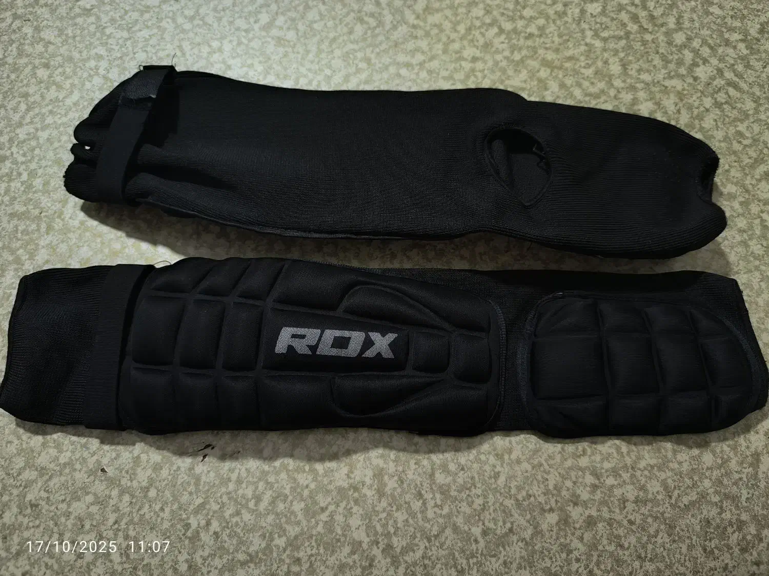 لباس و ساق بند کیک بوکسینگ|لباس|قم, امامزاده ابراهیم|دیوار