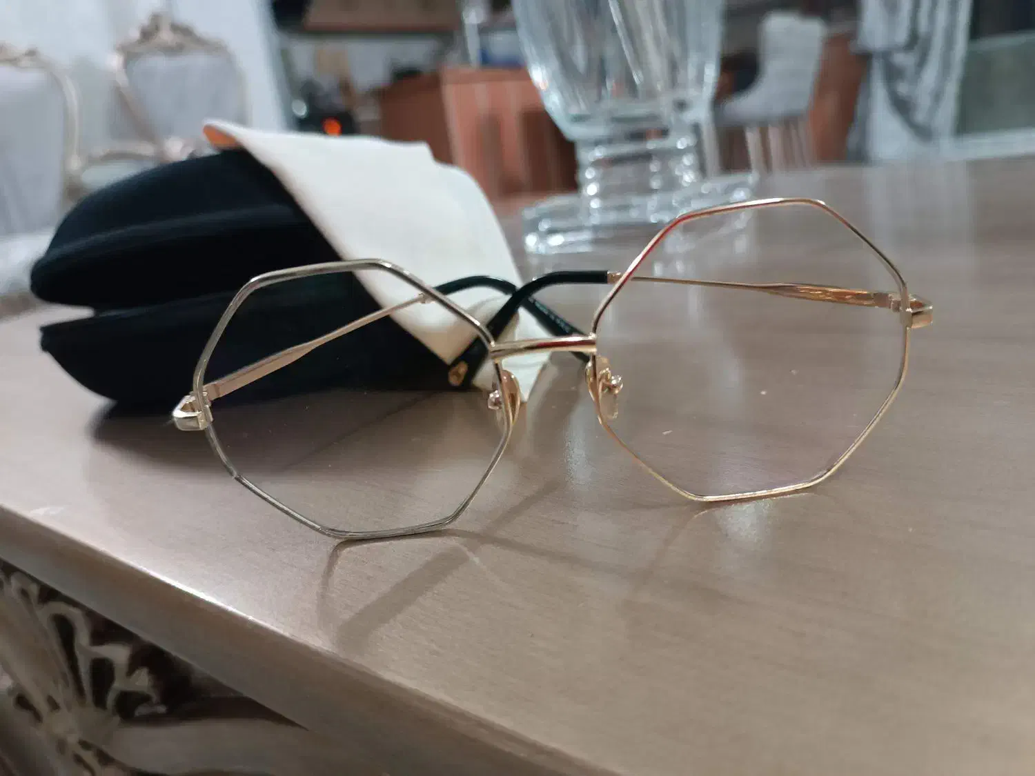 عینک|زیورآلات و اکسسوری|اصفهان, جاوان|دیوار