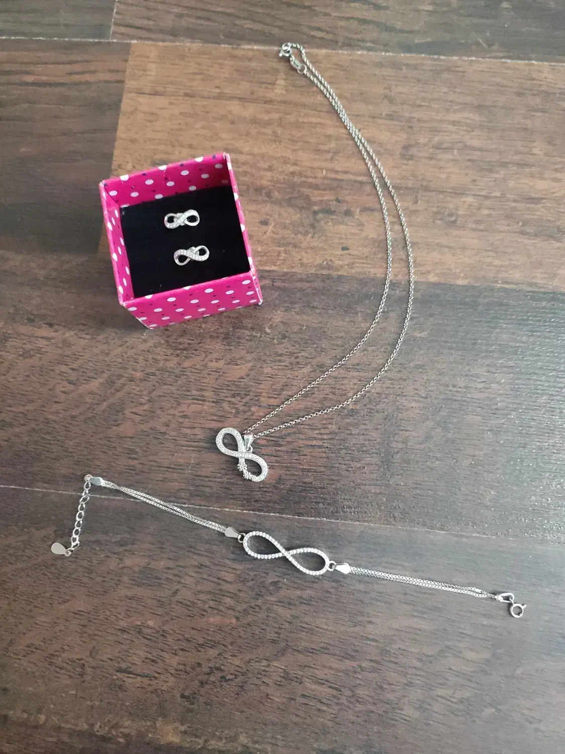 نقره|جواهرات|تبریز, |دیوار