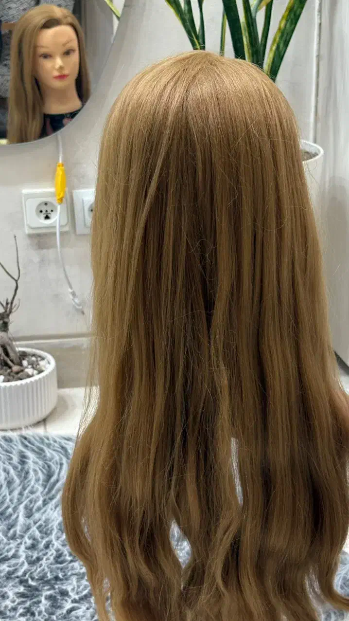 کله مانکن|آرایشگاه و سالن‌های زیبایی|همدان, |دیوار