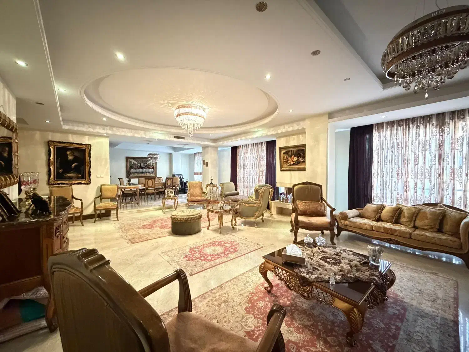 210 متر 3 خواب تکواحدی/فرعی اعیان نشین