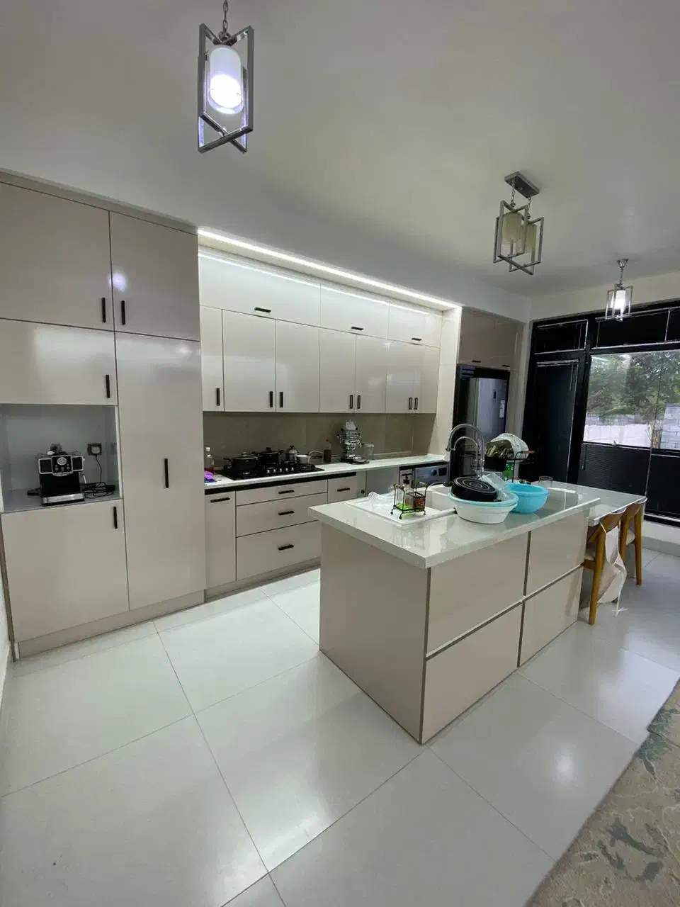 ویلای مدرن 250 متری با استخر نزدیک خشکبیجار|فروش خانه و ویلا|خشکبیجار, |دیوار