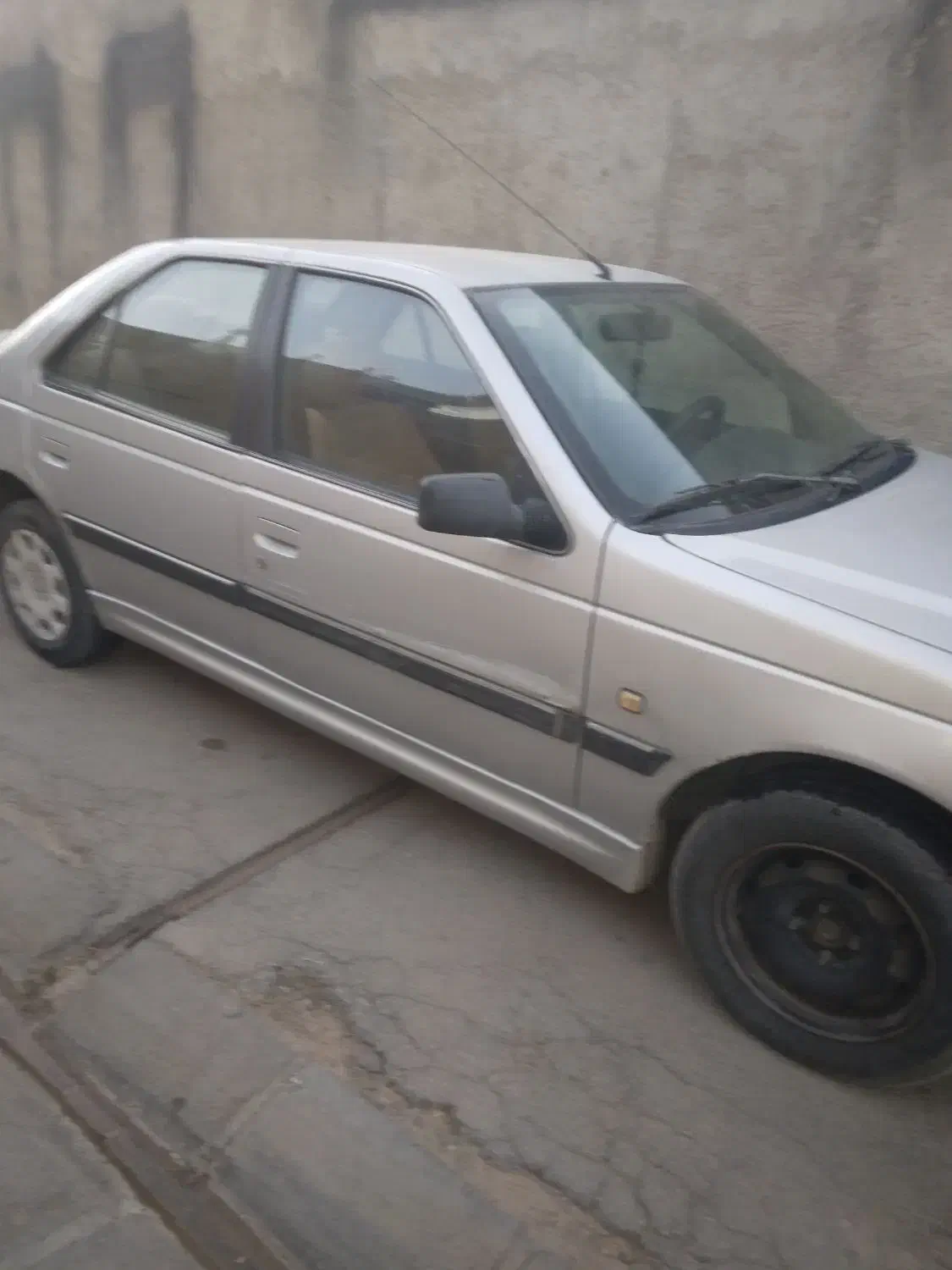 پژو پارس مدل ۸۳|خودرو سواری و وانت|شیرینسو, |دیوار