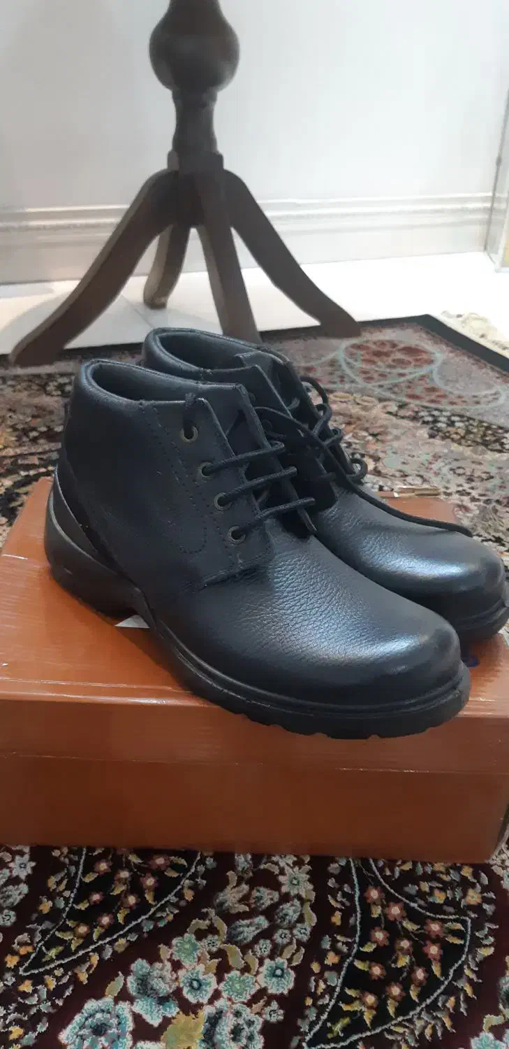 بوت چرم آفاق و بوت ایمنی نو نو|کیف، کفش، کمربند|تهران, خانی آباد نو شمالی|دیوار