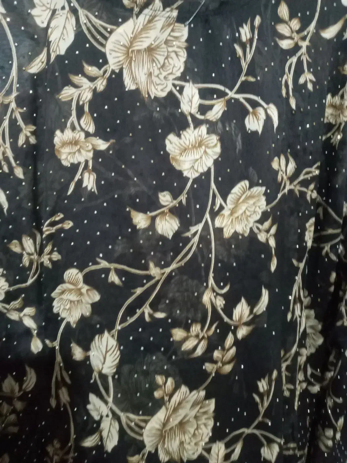 چند تیکه لباس محلی در حد نو|لباس|کرمانشاه, |دیوار