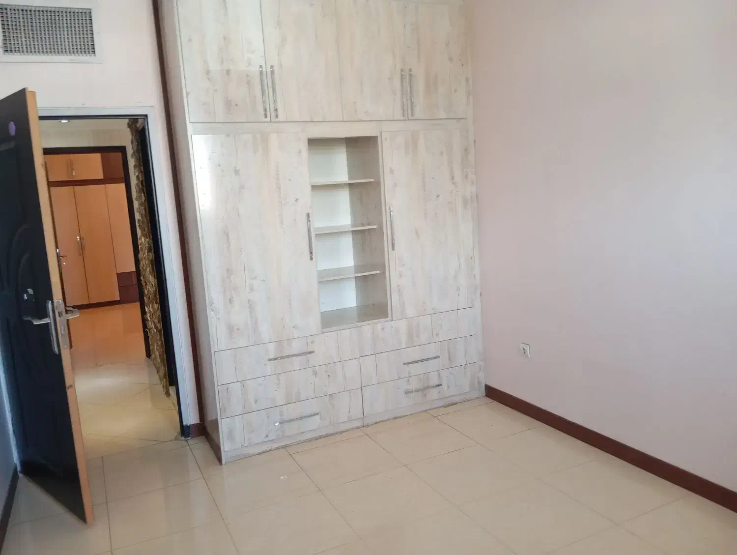 رهن و اجاره|اجارهٔ آپارتمان|فولادشهر, B4|دیوار