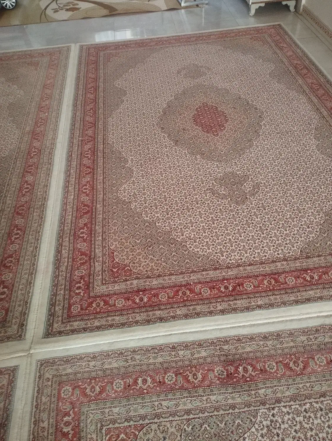 فرش 700شانه ماهی|فرش|انزل, |دیوار