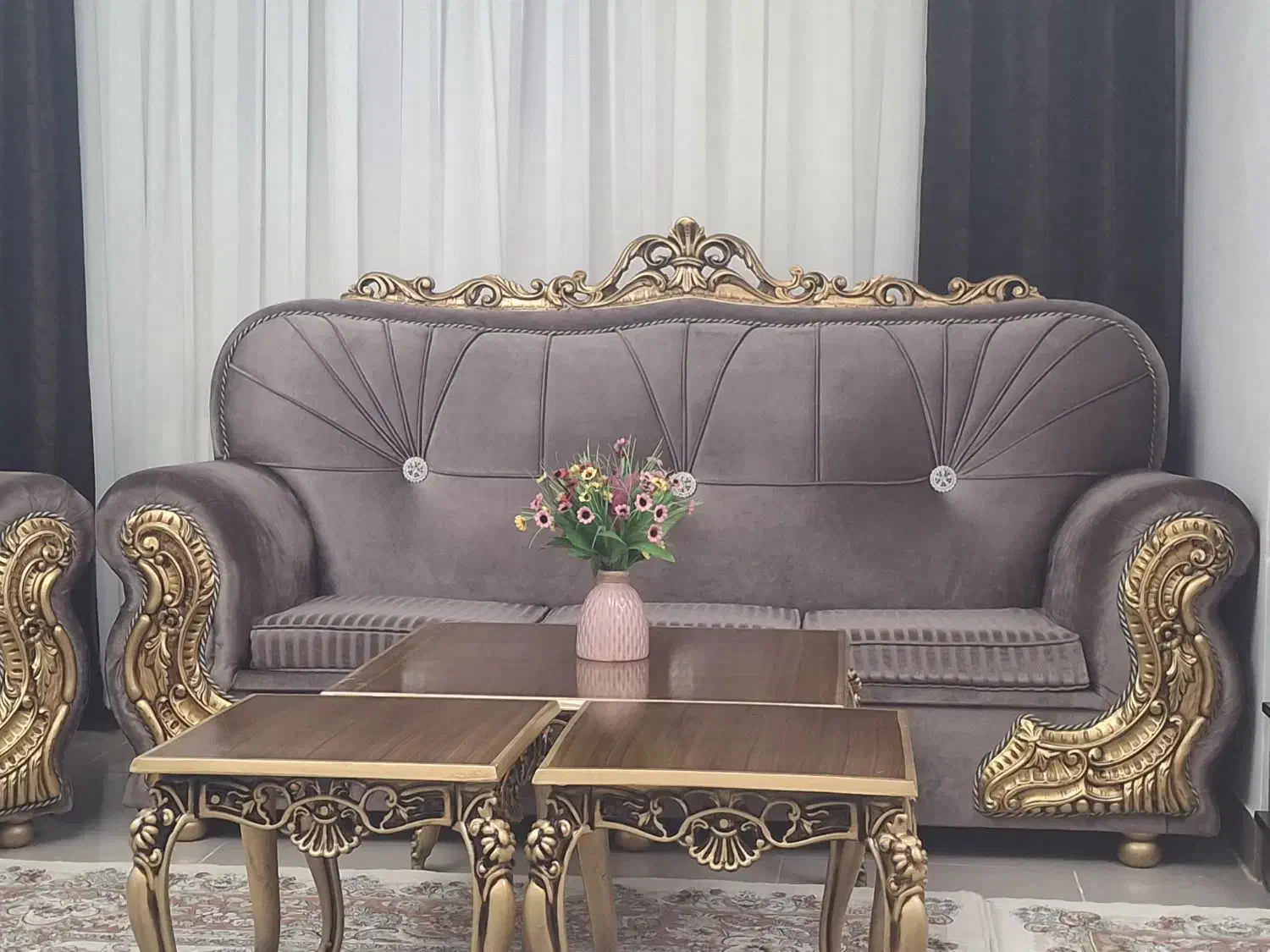 مبل وعسلی هشت نفره در حدنو|مبلمان خانگی و میز عسلی|کرمانشاه, |دیوار