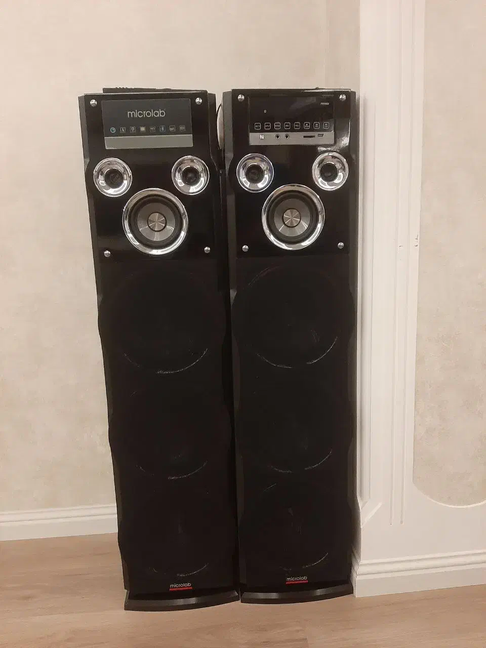 باند بلوتوثی|سیستم صوتی خانگی|رشت, منظریه|دیوار