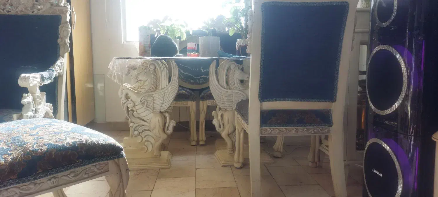 مبل استیل طرح اسب|میز و صندلی غذاخوری|تهران, باغ فیض|دیوار