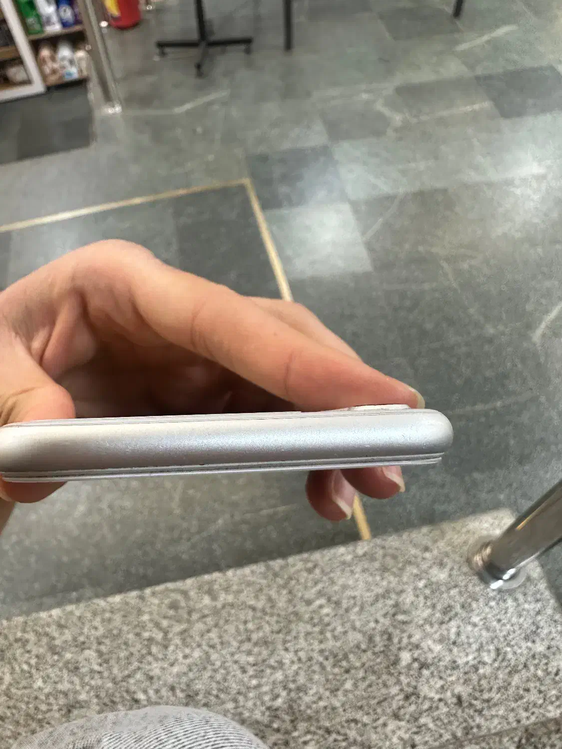 iPhone 8 64g|موبایل|همدان, |دیوار