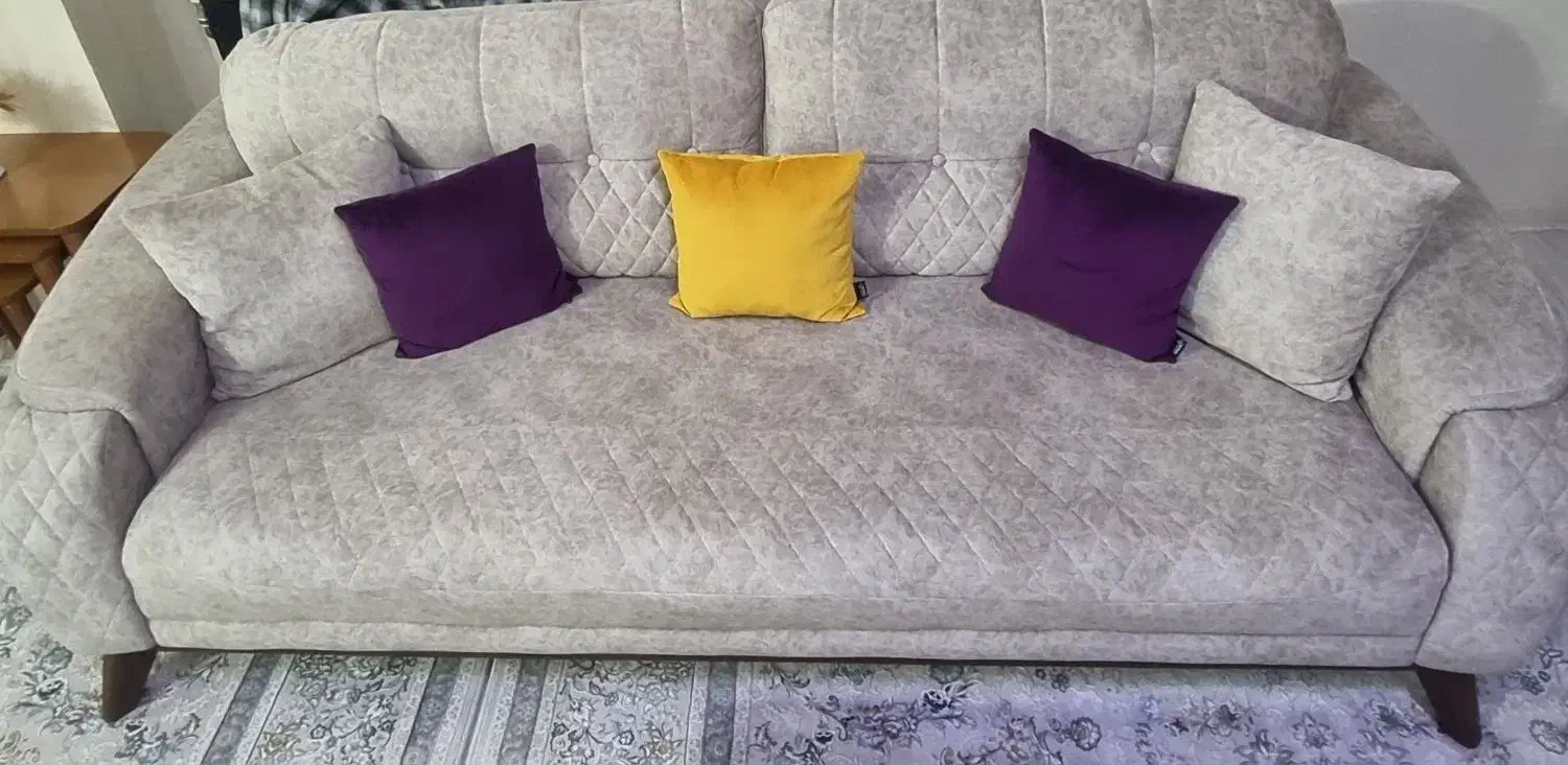 مبل چستر درحد نو|مبلمان خانگی و میز عسلی|بندر انزلی, معلم|دیوار