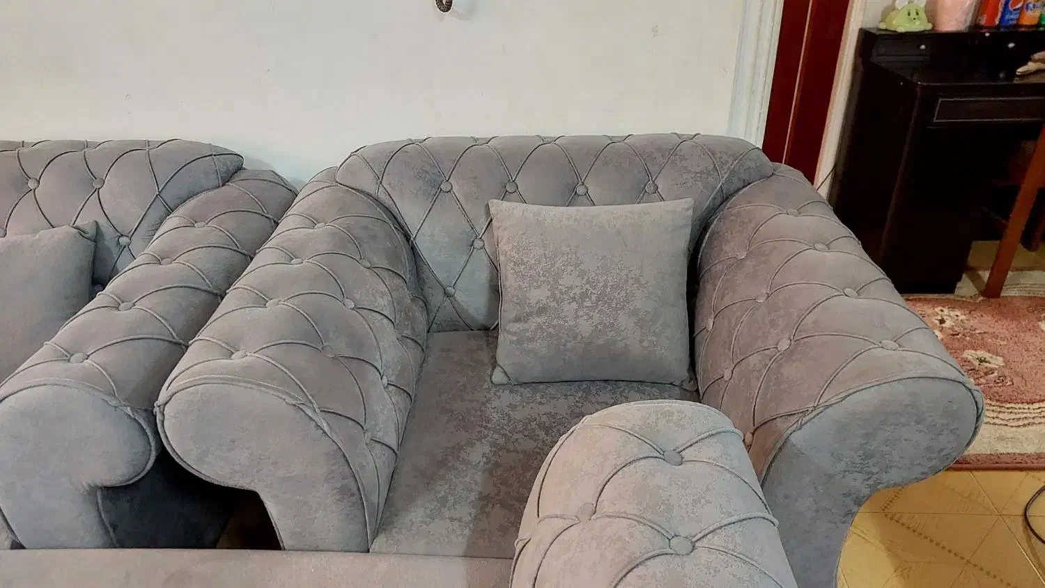 مبل راحتی مدل چستر سفارشی ساخته شده با چوب مرغوب|مبلمان خانگی و میز عسلی|خمام, |دیوار