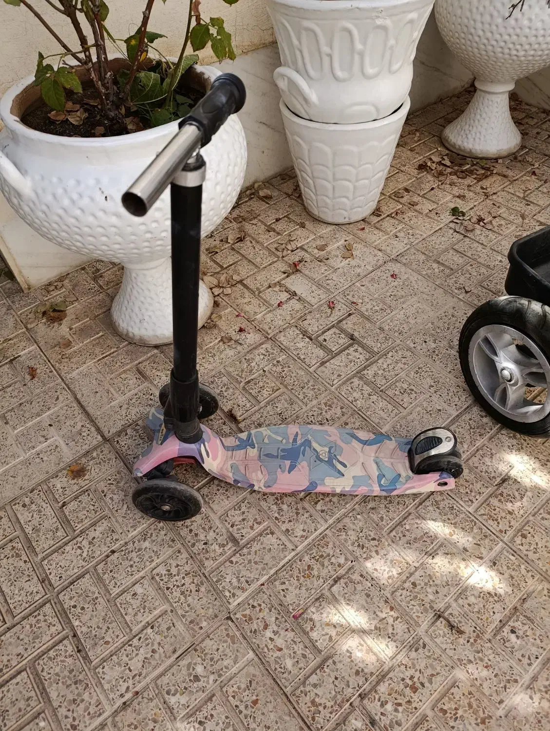 سه چرخه مادر و کودک|کالسکه و لوازم جانبی|شبستر, |دیوار