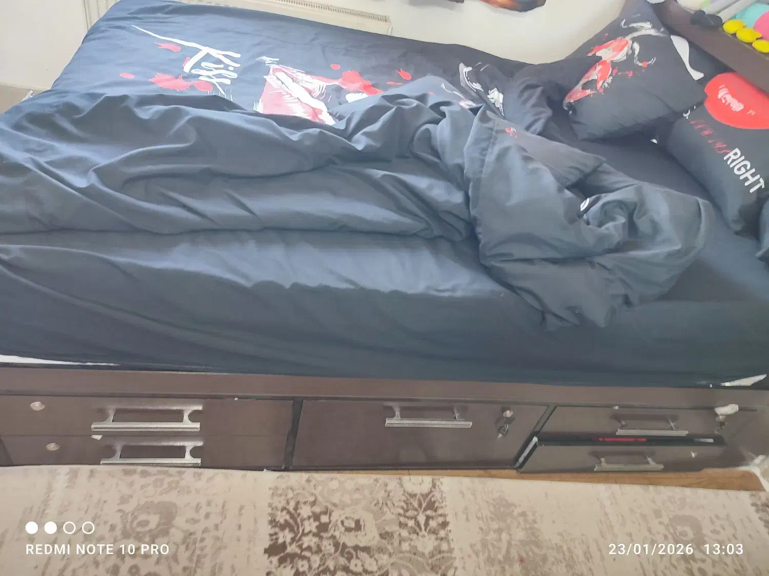 تخت دو نفره در حد نو|تخت و سرویس خواب|فولادشهر, مسکن مهر فولادشهر|دیوار