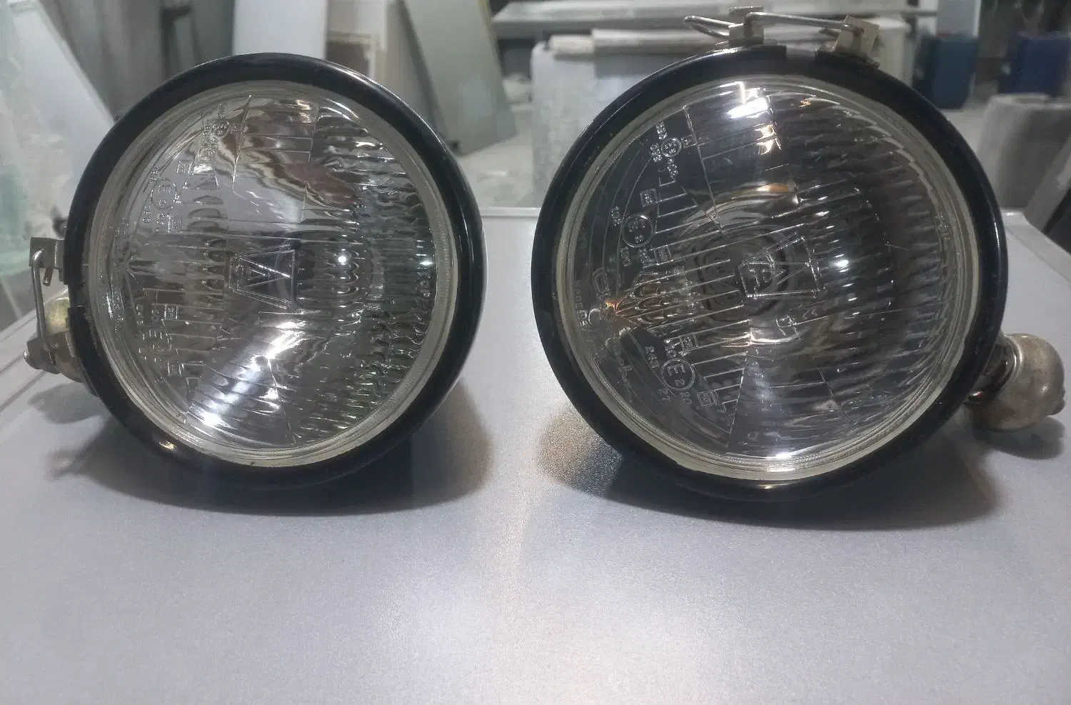 پرژکتور ۲ عدد فرانسوی افرود|قطعات یدکی و لوازم جانبی|تهران, امین حضور|دیوار