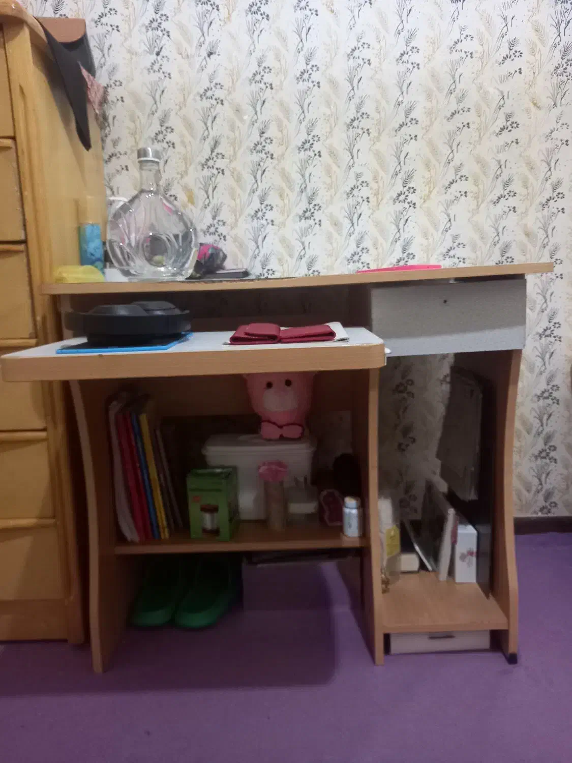 میز کا مپیوتر سالم در حد نو|میز تحریر و کامپیوتر|کرمانشاه, |دیوار