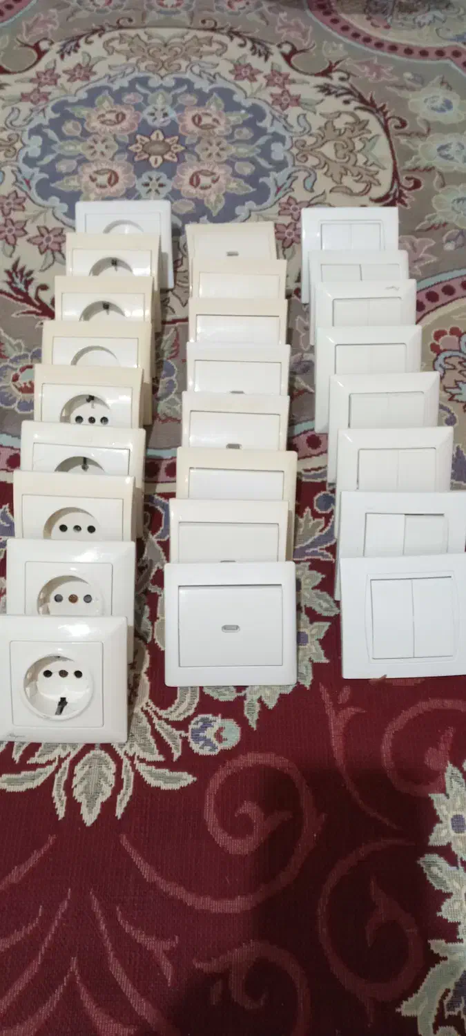 26 عدد کلید تک و دو پل و پریز مارک دلند|حراج|گنبد کاووس, |دیوار