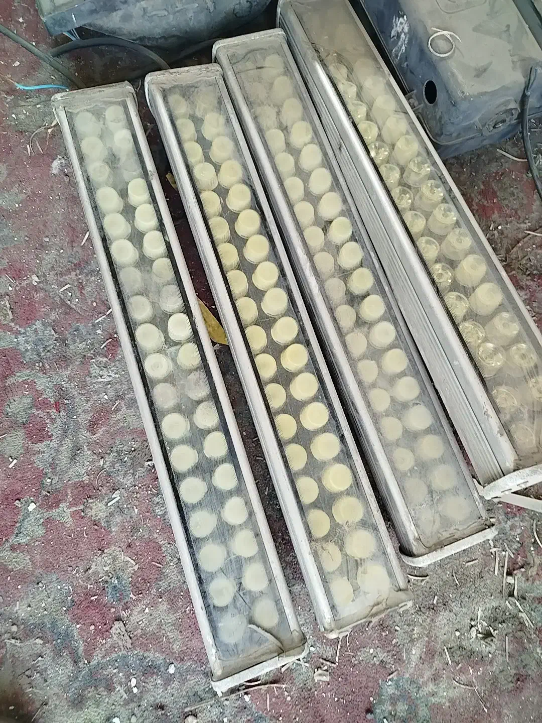 14عدد پروژکتور|لامپ و چراغ|تهران, قاسم‌آباد|دیوار