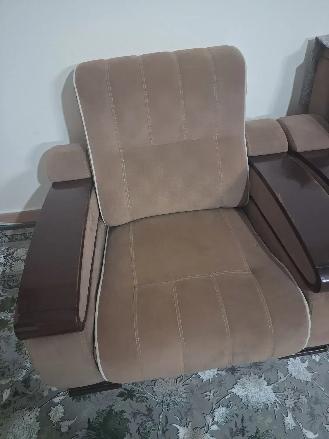 فرش نو با طرح کاملا جدید و مبل|فرش|شاهین‌شهر, خانه کارگر|دیوار