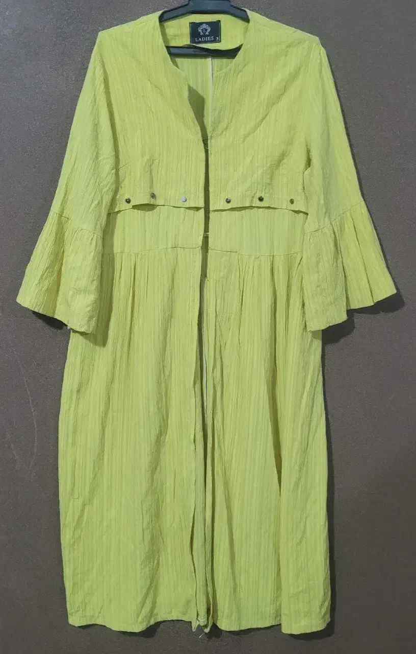 حراج مانتو هر کدوم ۱۸۰ تومن|حراج|محمدشهر, محمدشهر|دیوار