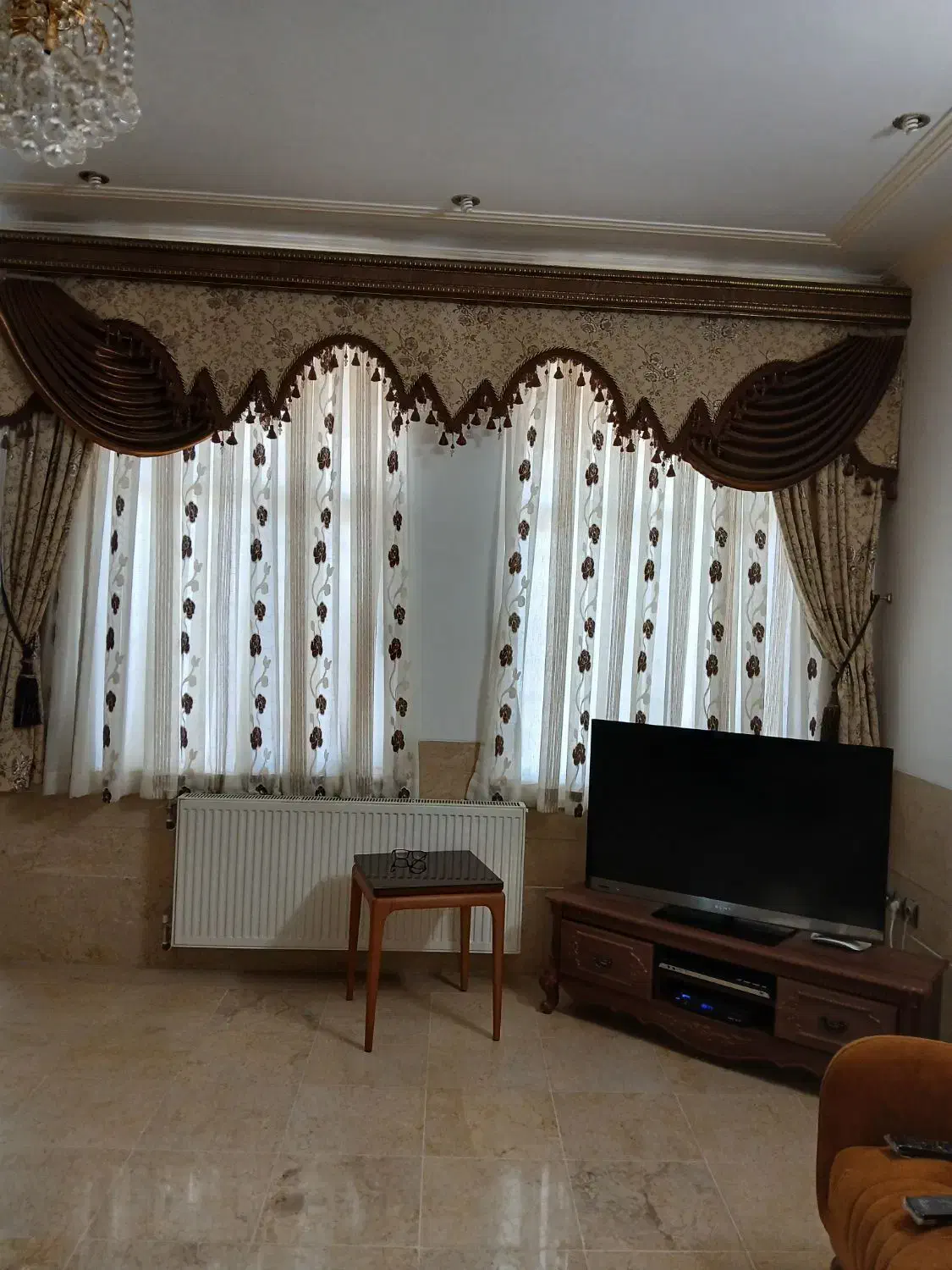 پرده با یال|پرده، رانر، رومیزی|یزد, |دیوار