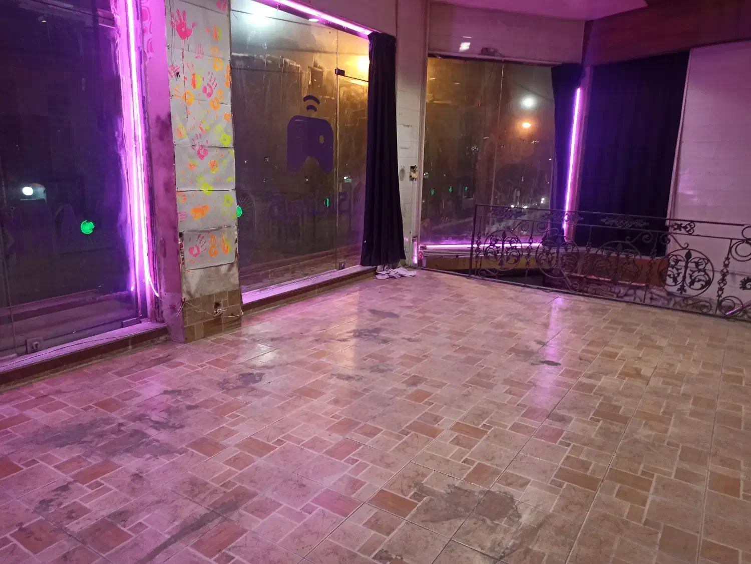 مغازه استثنایی برای ،کافه،سفره خانه ،ابگوشت کبابی|فروش مغازه و غرفه|تبریز, |دیوار