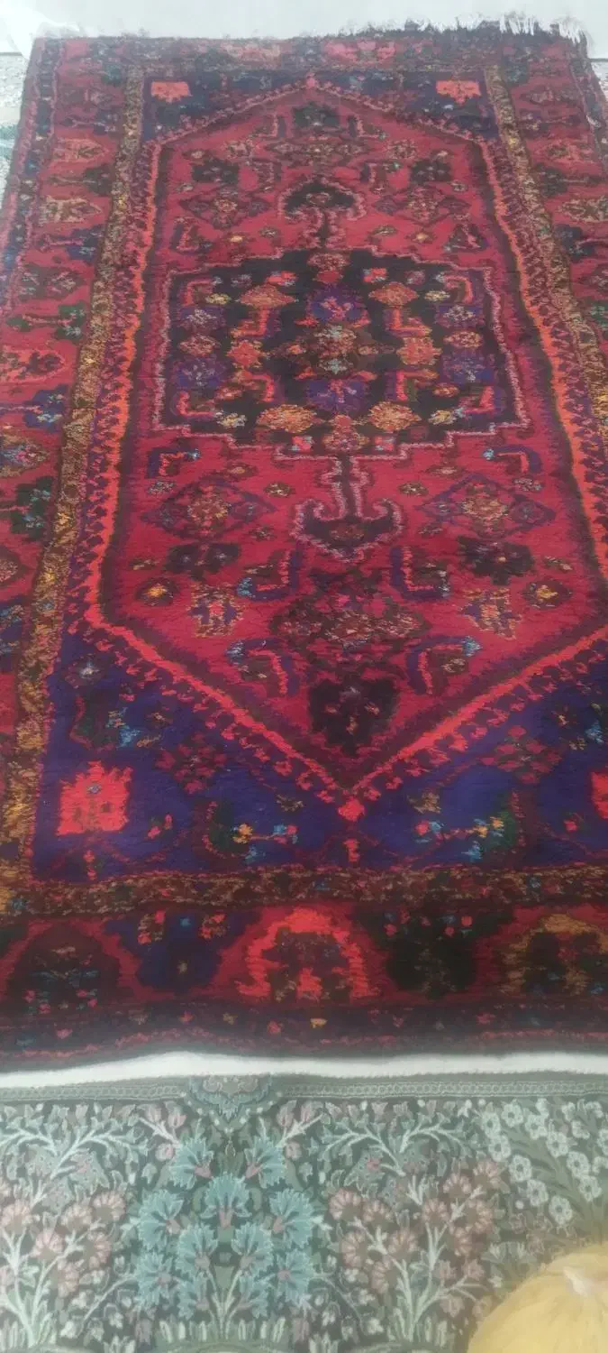 دوعددفرش دست بافت کاملا سنتی باطرحی قشنگ|فرش|شیراز, سعدیه جنوبی|دیوار