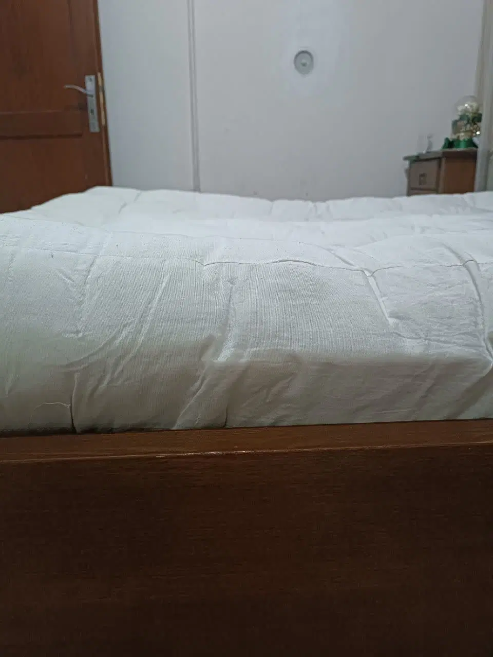 تشک|تشک تختخواب|مشهد, ایثار|دیوار