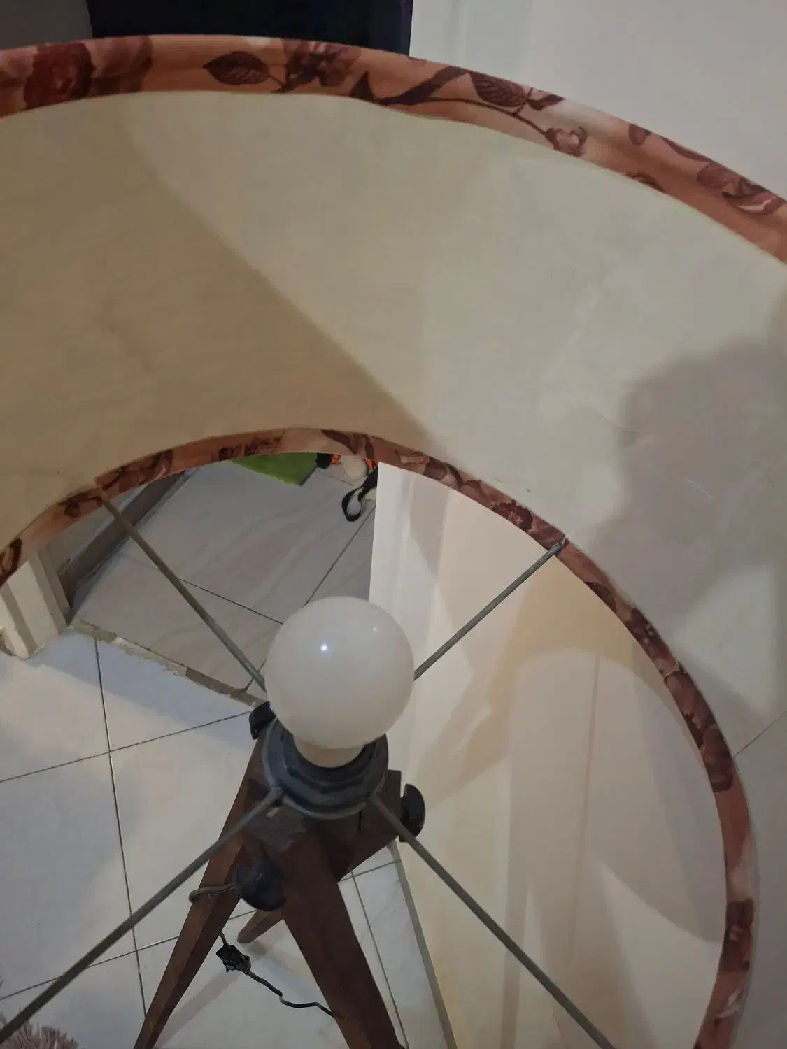 آباژور ایستاده|چراغ خواب و آباژور|کرج, مهرویلا جنوبی|دیوار