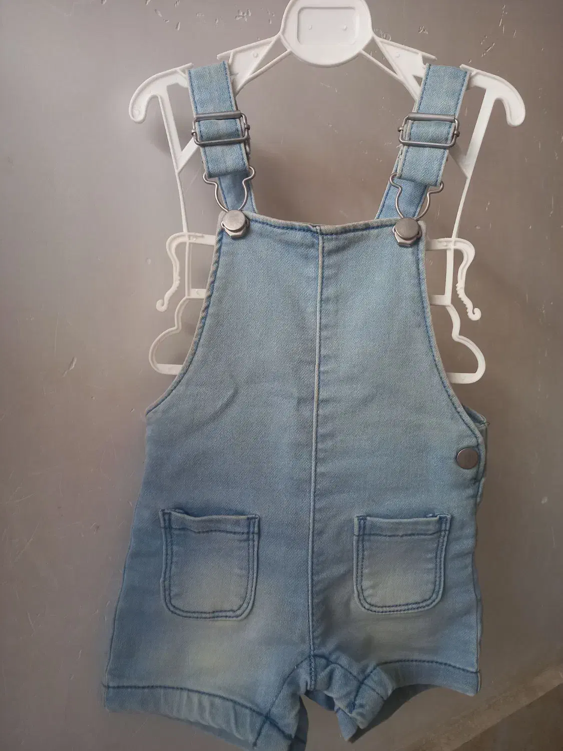 لباس شیک بچگانه جنس عالی|کفش و لباس بچه|قم, شهر قائم|دیوار