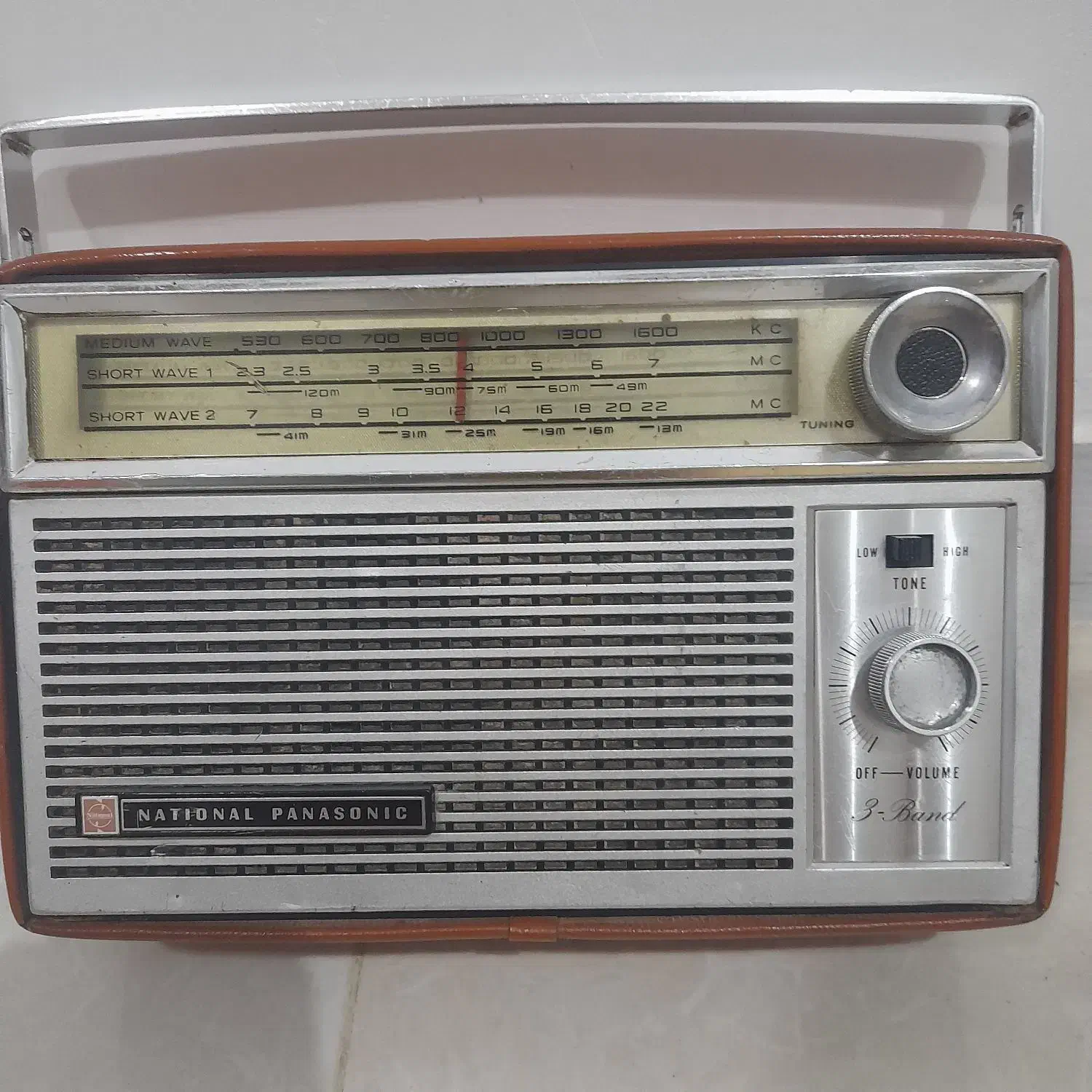 رادیو‌عتیقه|کلکسیون اشیاء عتیقه|شهرکرد, |دیوار