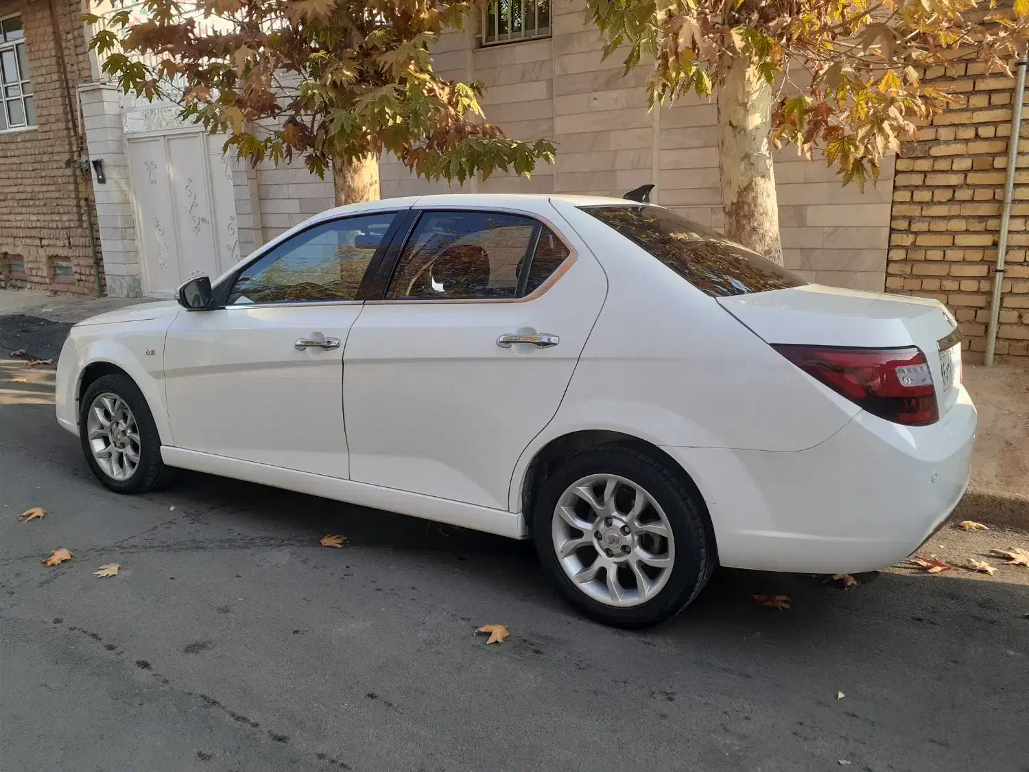 دنا پلاس اتومات|خودرو سواری و وانت|کوهدشت, |دیوار