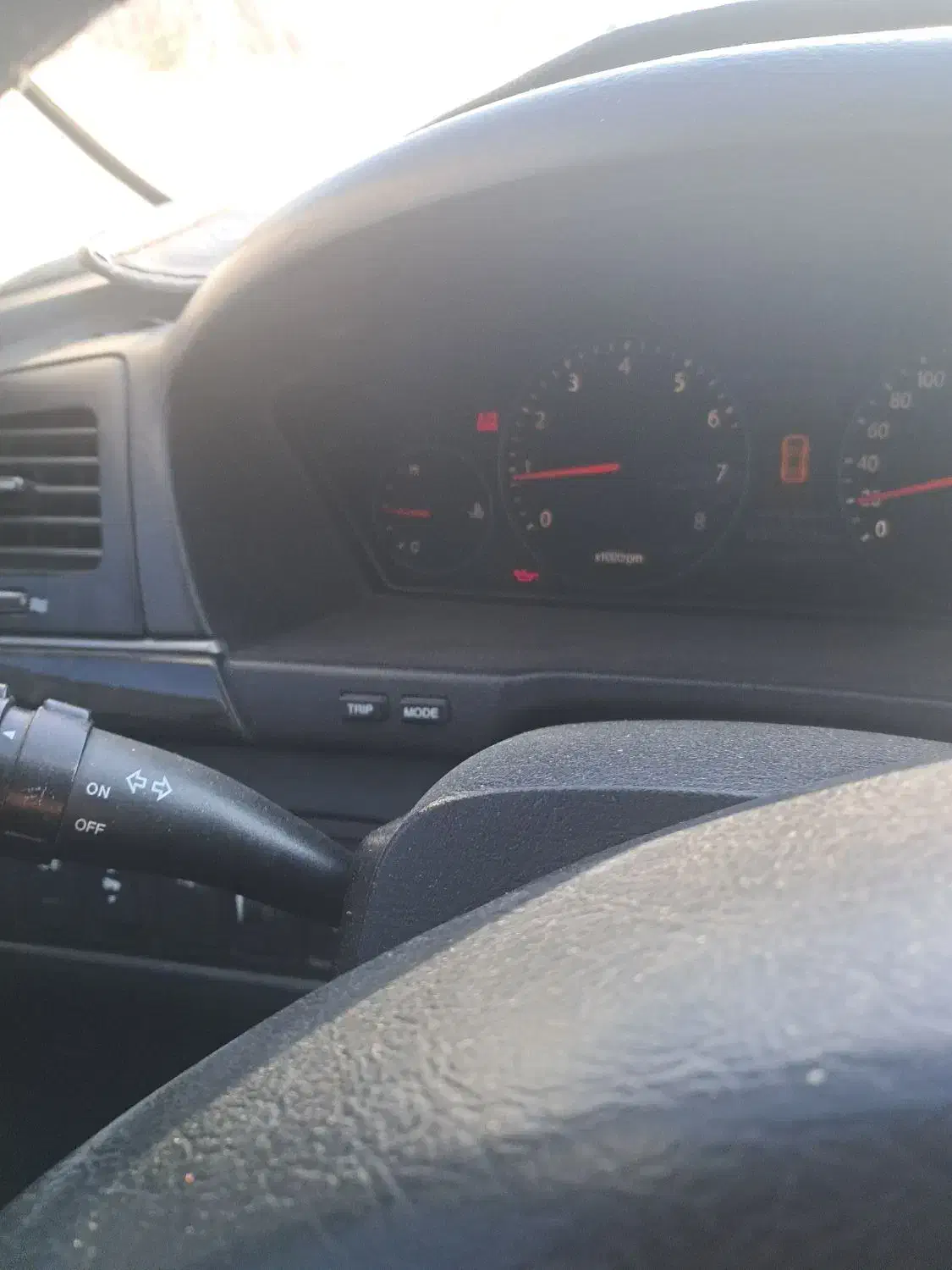 استخدام راننده کامیون پایه یک با سه سال سابقه کار|استخدام حمل و نقل|سنندج, |دیوار