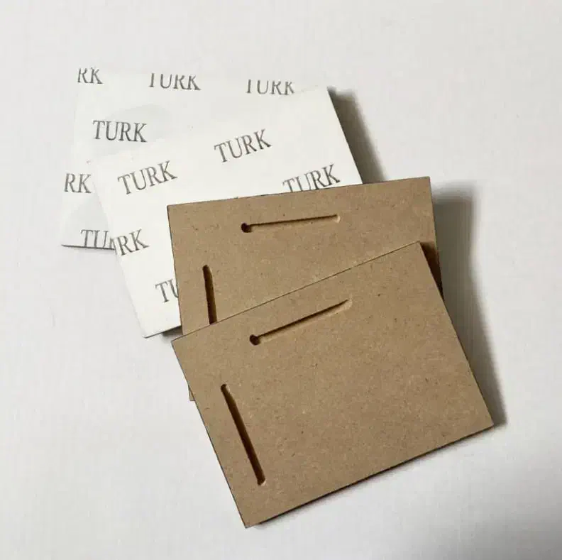 شاسی عکس 8 میل و 3 میل پشت چسب دار|تابلو، نقاشی، عکس|چهاردانگه (تهران), |دیوار