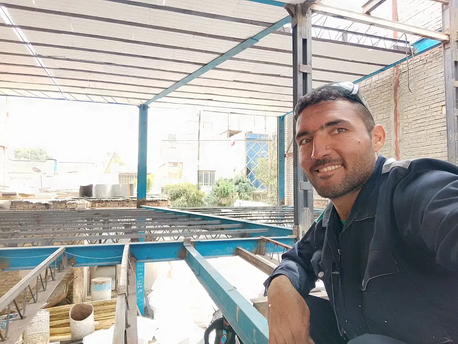 جوشکاری اسکلت صفرتاصددرخدمت کارفرماهای عزیز|خدمات پیشه و مهارت|قائن, |دیوار