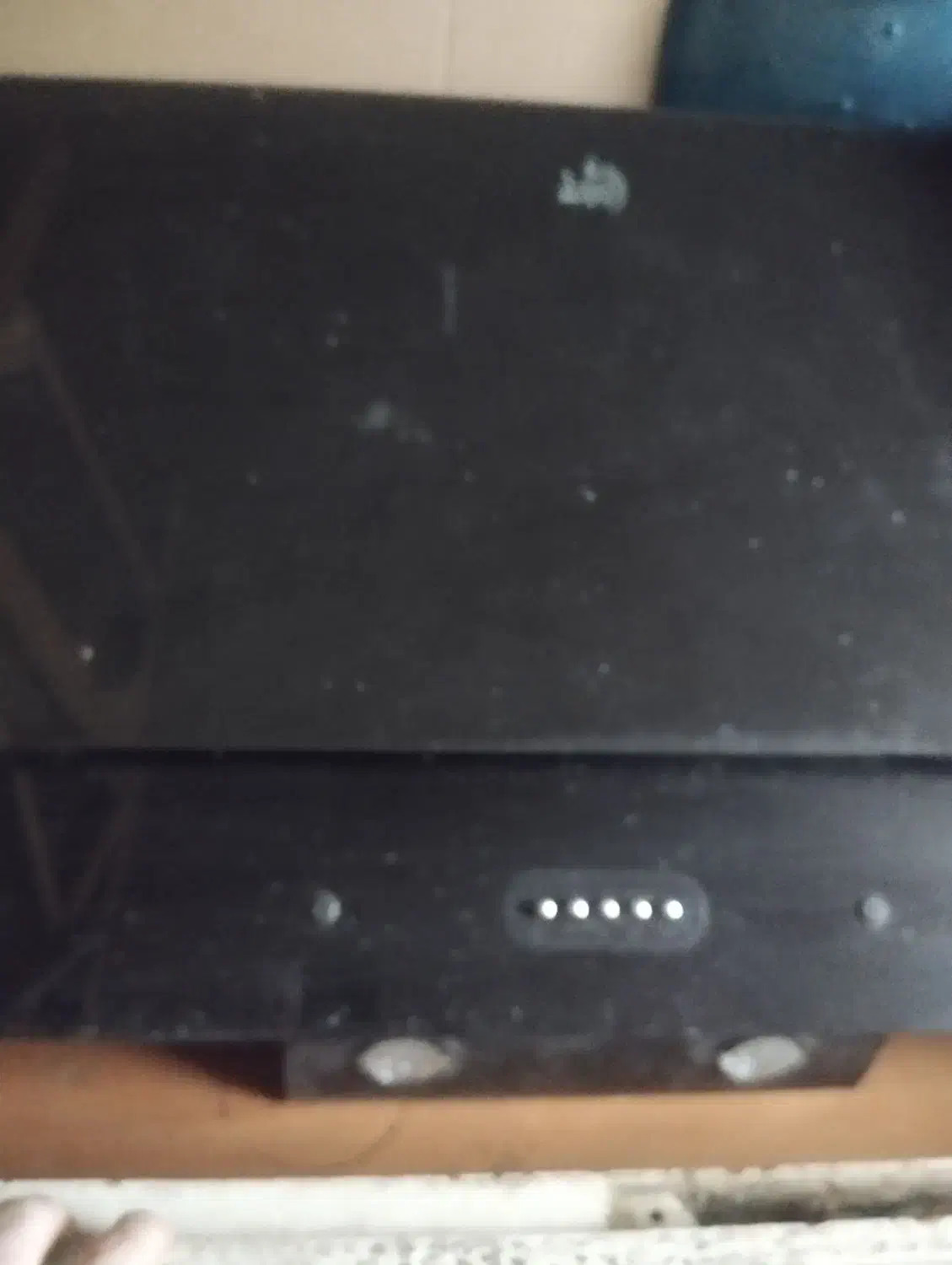 هود|هود|اصفهان, باتون|دیوار