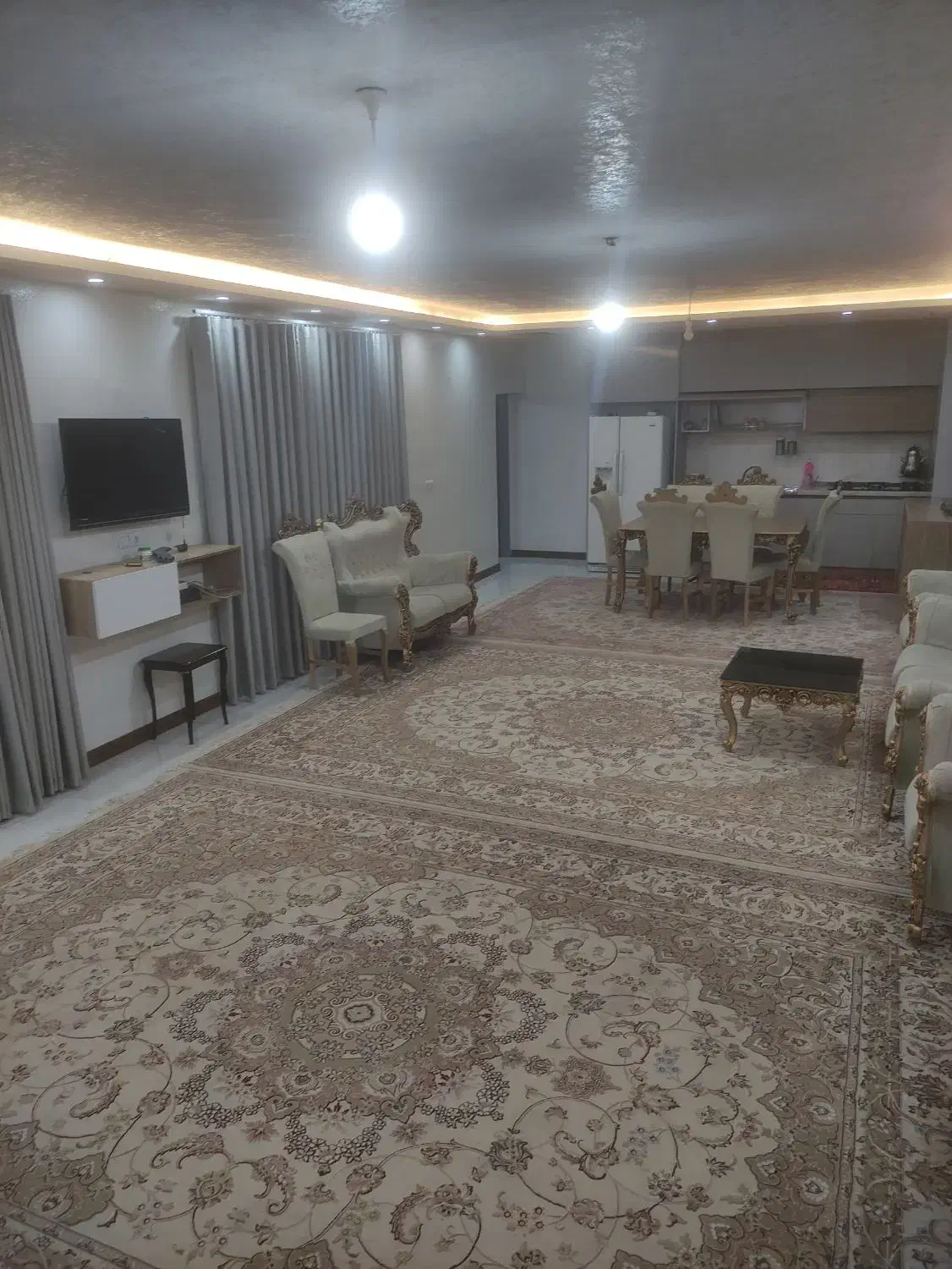 اجاره روزانه باغ ویلا|اجارهٔ کوتاهمدت ویلا و باغ|شاهینشهر, شهرک صنعتی|دیوار