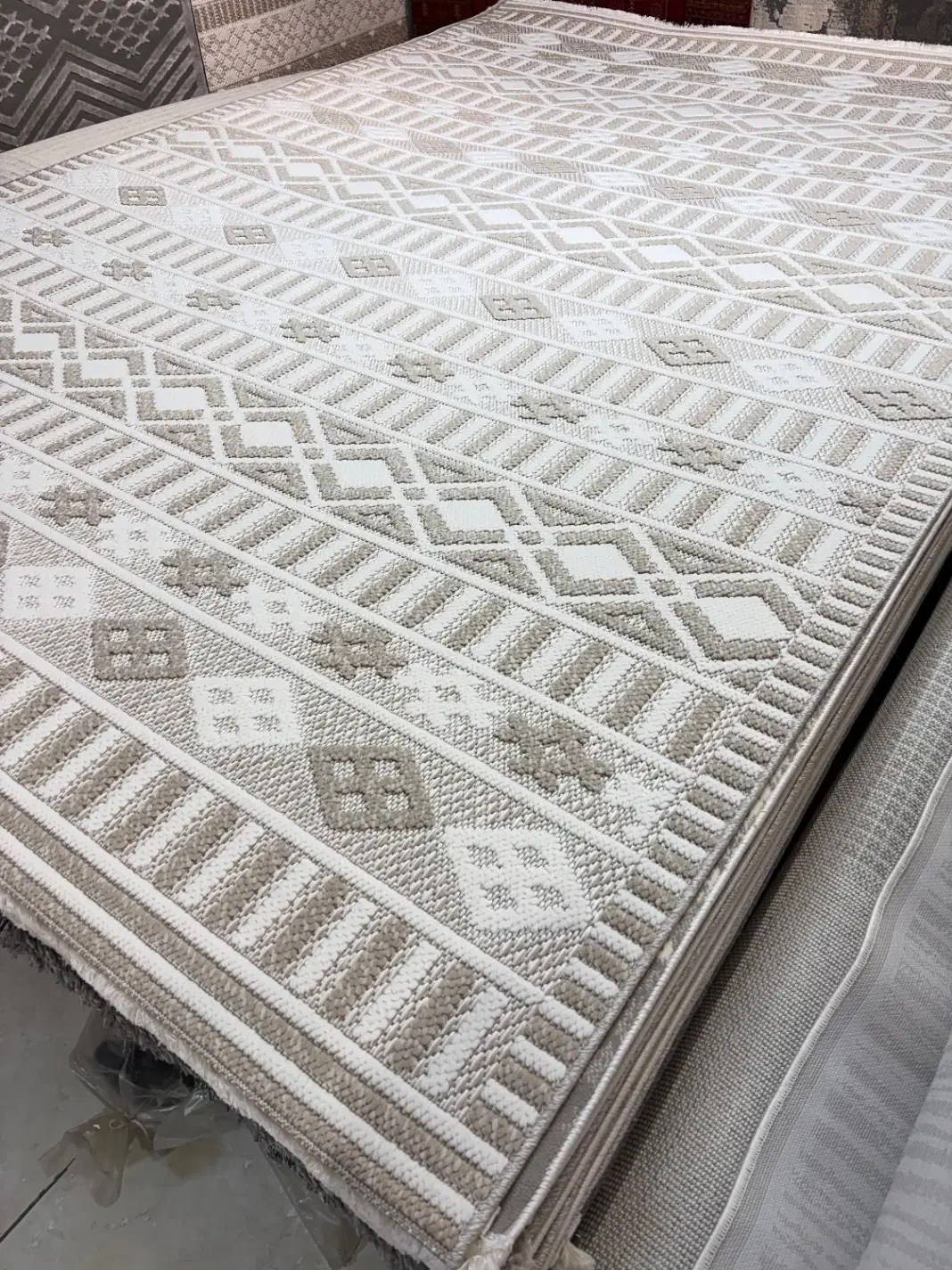 فرش ترکیه صادراتی(فرش آوین)|فرش|تبریز, |دیوار