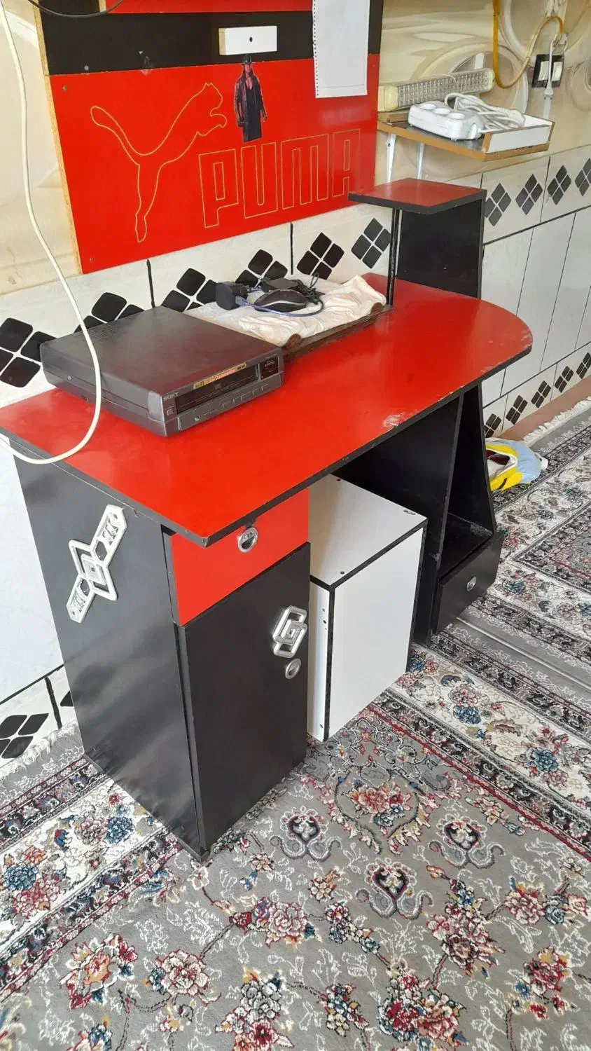 میز کامپیوتر ولبتاب جدید|میز تحریر و کامپیوتر|فولادشهر, B2|دیوار