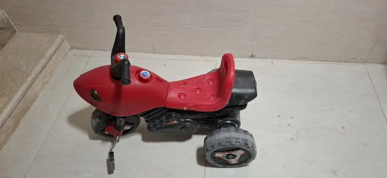 سه چرخه مورچه بچگانه|دوچرخه، اسکیت، اسکوتر|مرودشت, پشت سایپا|دیوار