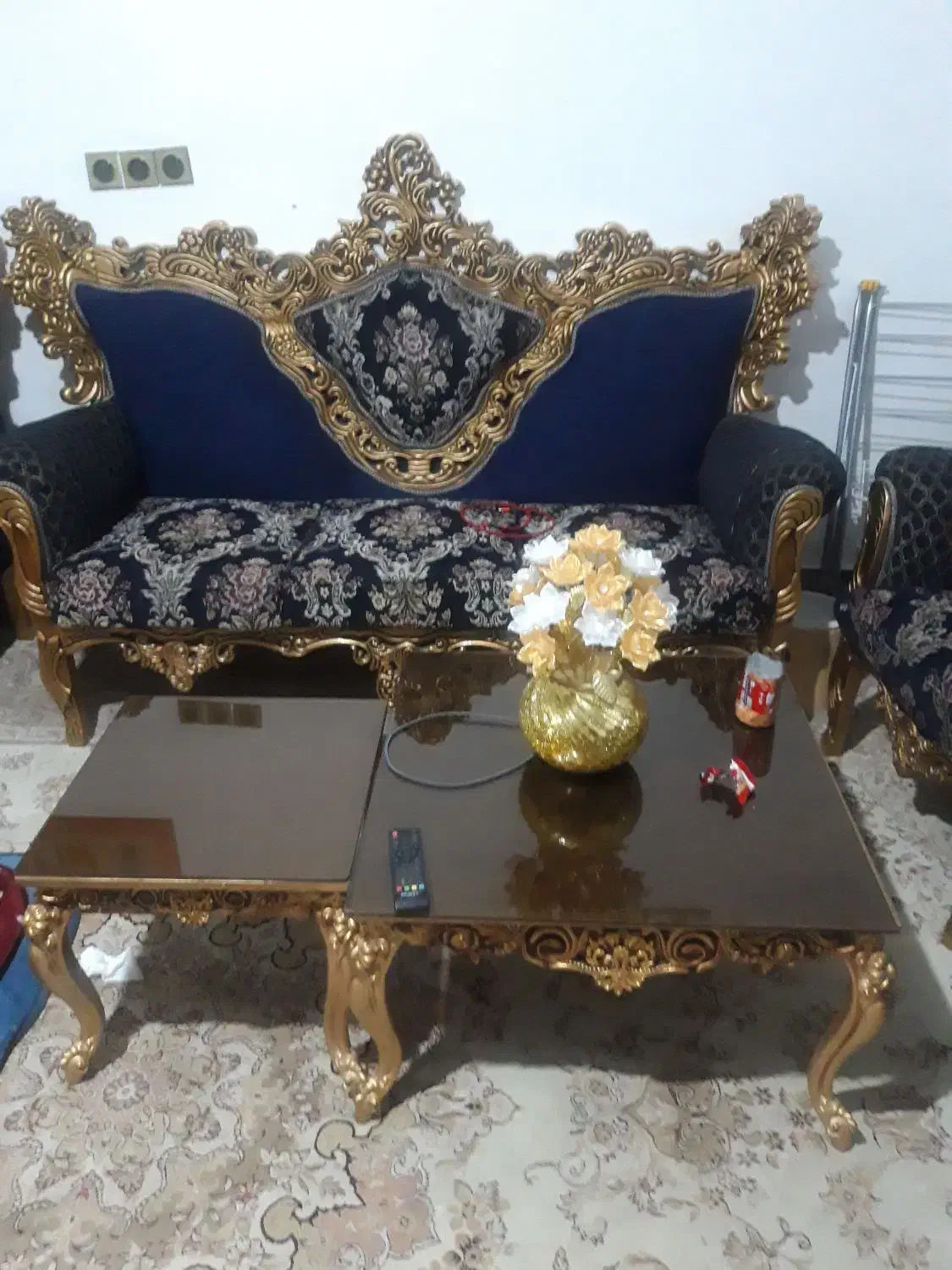 مبل سلطنتی شیک ۷ نفره|مبلمان خانگی و میز عسلی|خرم‌آباد, |دیوار