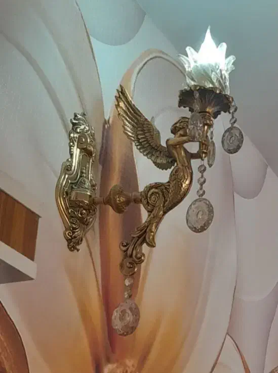 یک‌جفت‌لوستر‌برنجی‌چرا‌غ‌شب‌|لوستر و چراغ آویز|تبریز, |دیوار