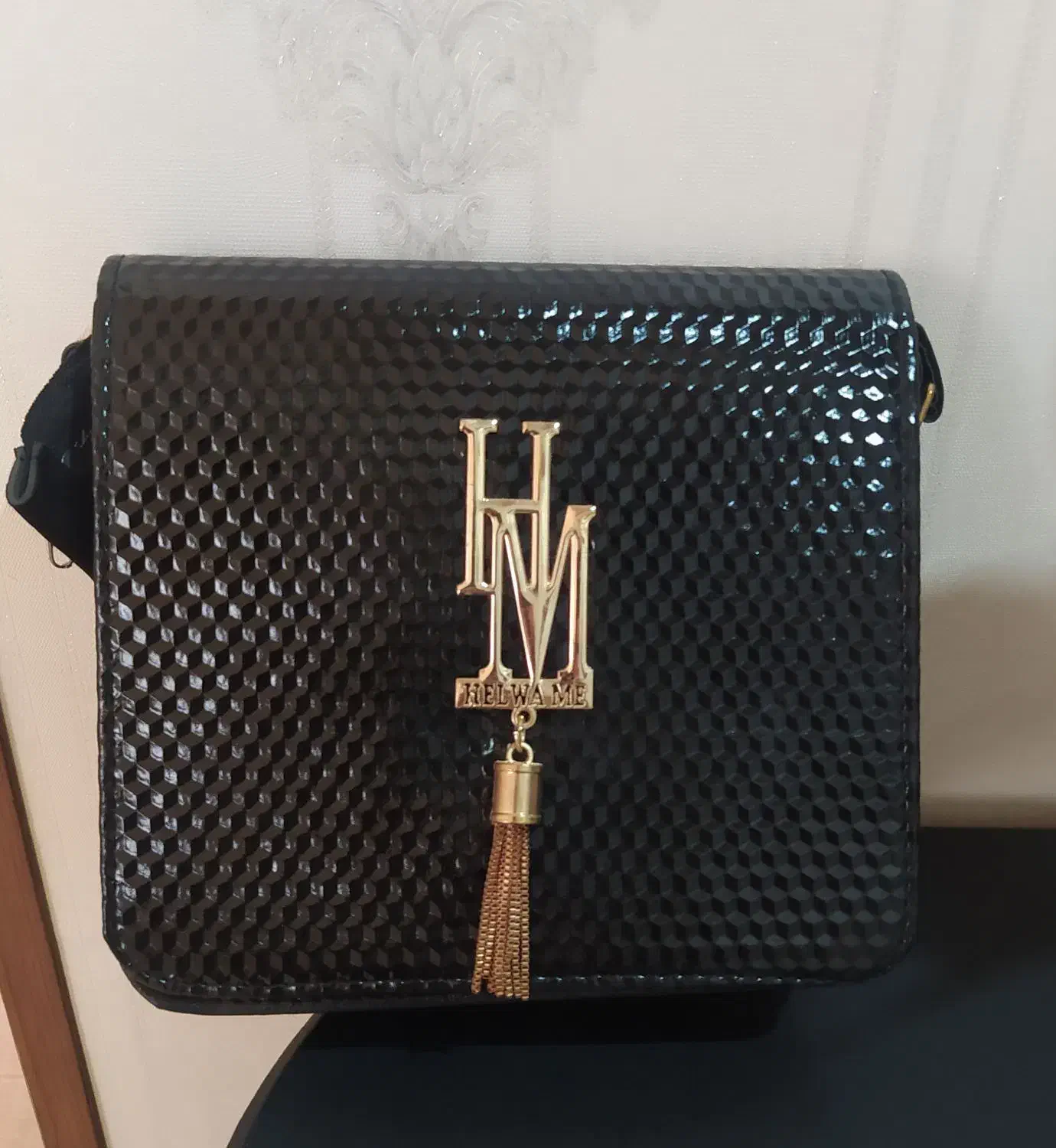 کیف|کیف، کفش، کمربند|ساوه, |دیوار